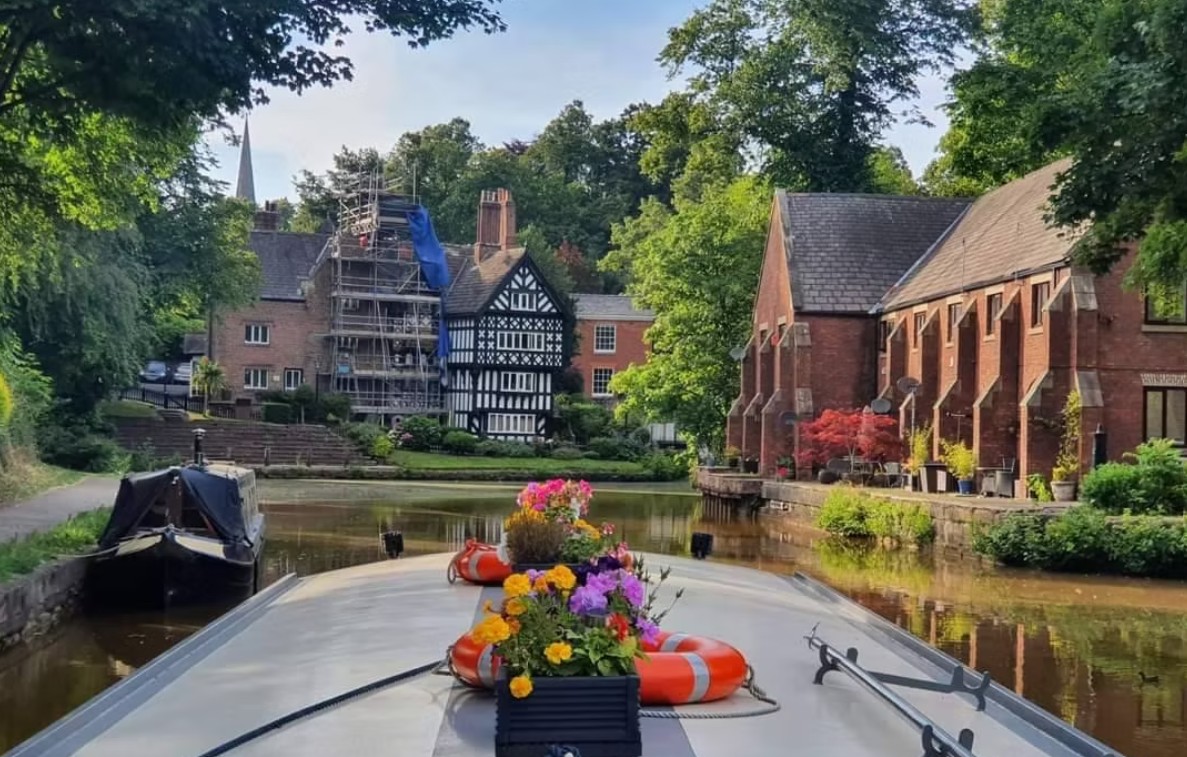 Bridgewater Canal Cruise & Afternoon Tea