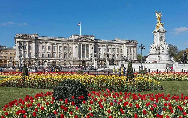 London Palace Explorer