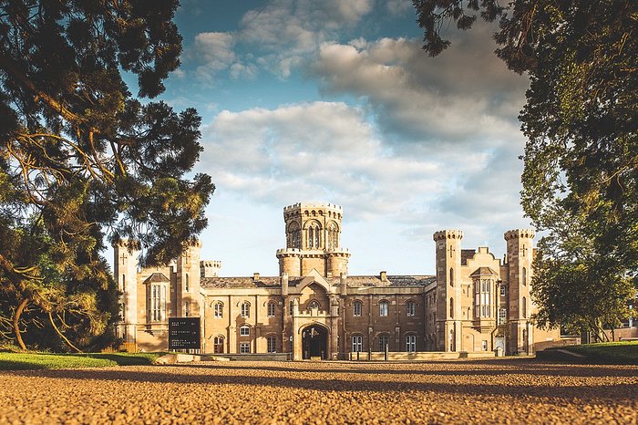 Warners Adult Only Break